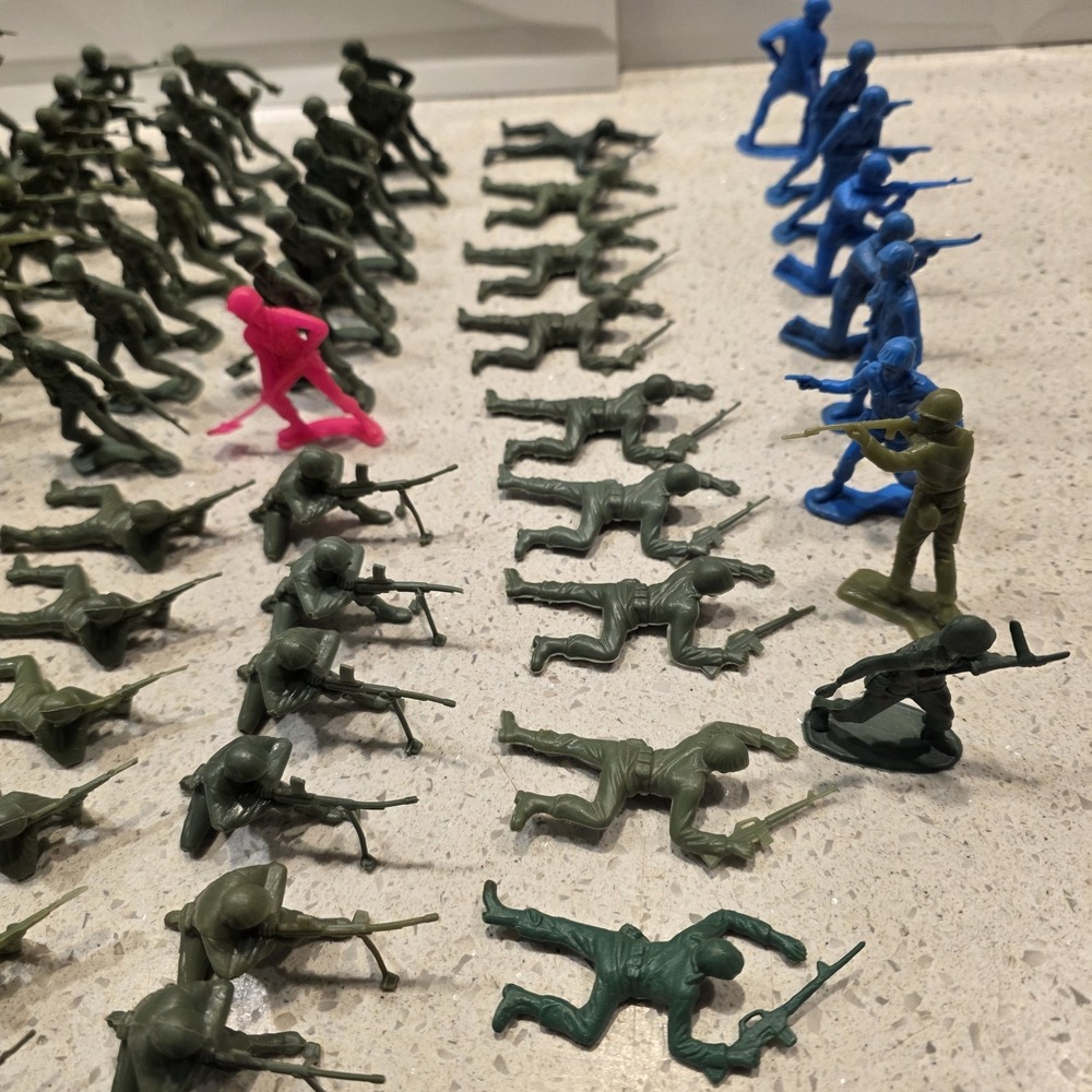 Nice Lot of 139 VIETNAM US Vintage Soldiers Plastic Figures Unmarked - Picture 3 of 16